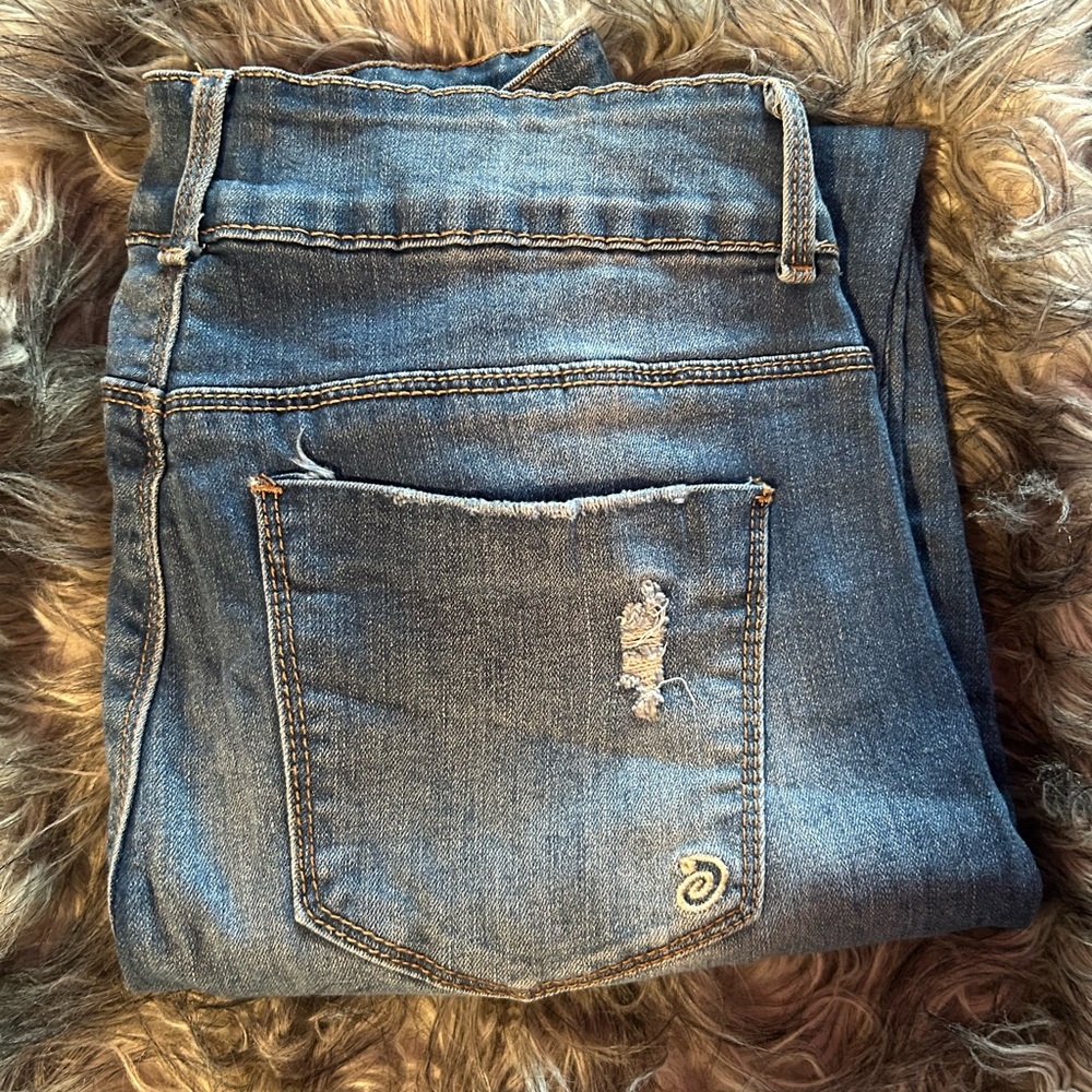 ⭒ indigo rein ripped ankle jeans